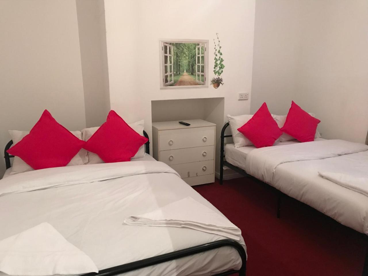 Poplar Guest House London Exterior photo